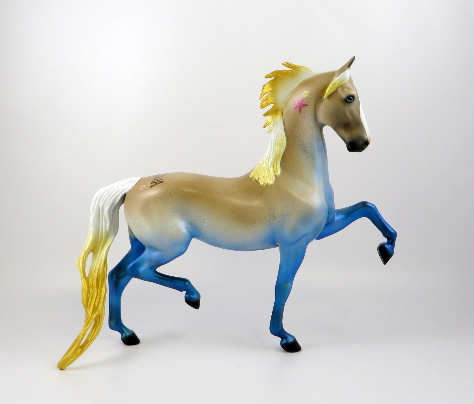 HANG 10-OOAK BEACH DECORATOR SADDLEBRED MODEL HORSE EQ 19