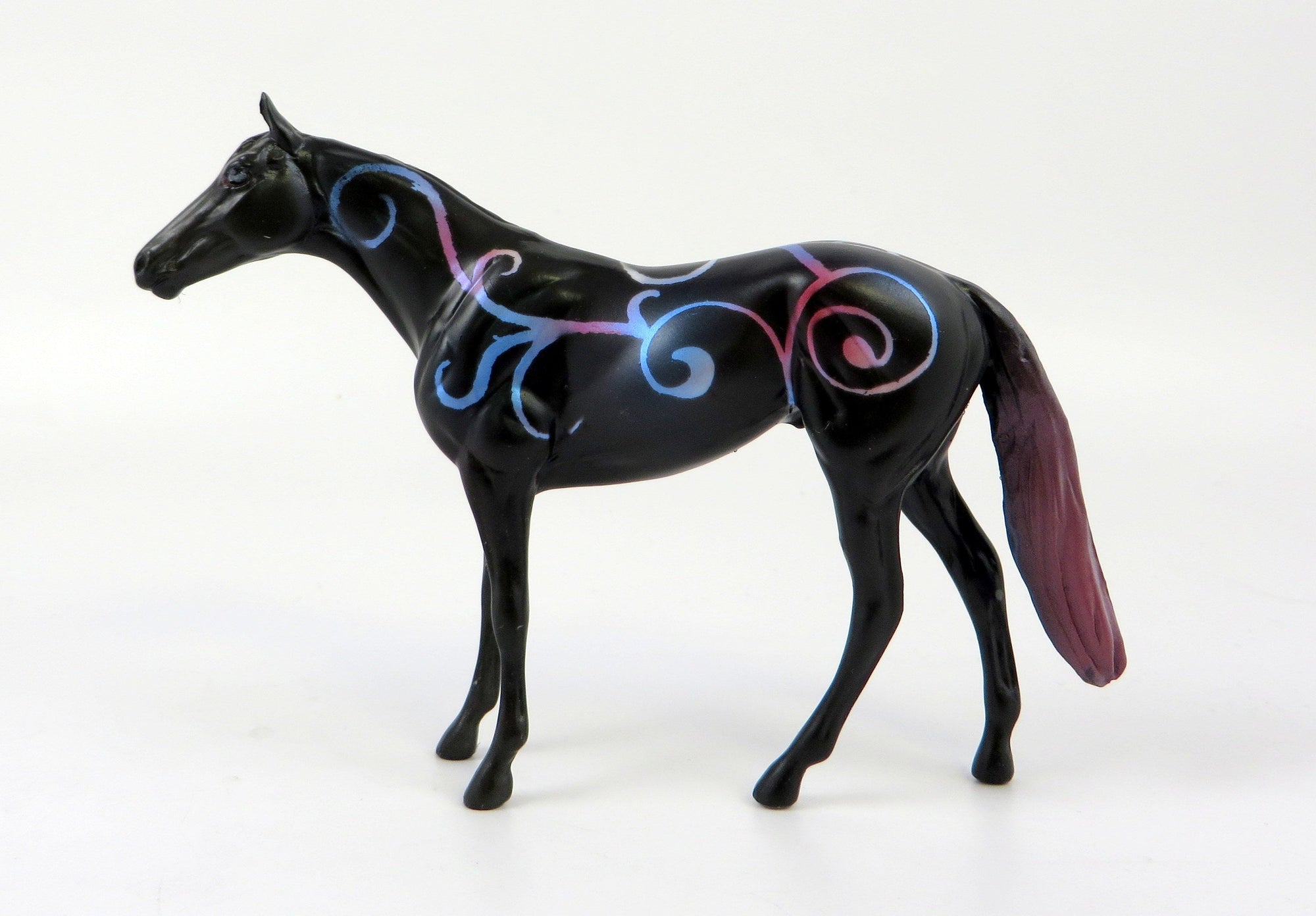 SWRIL-OOAK DECORATOR THOROUGHBRED CHIP MODEL HORSE 6/26/19