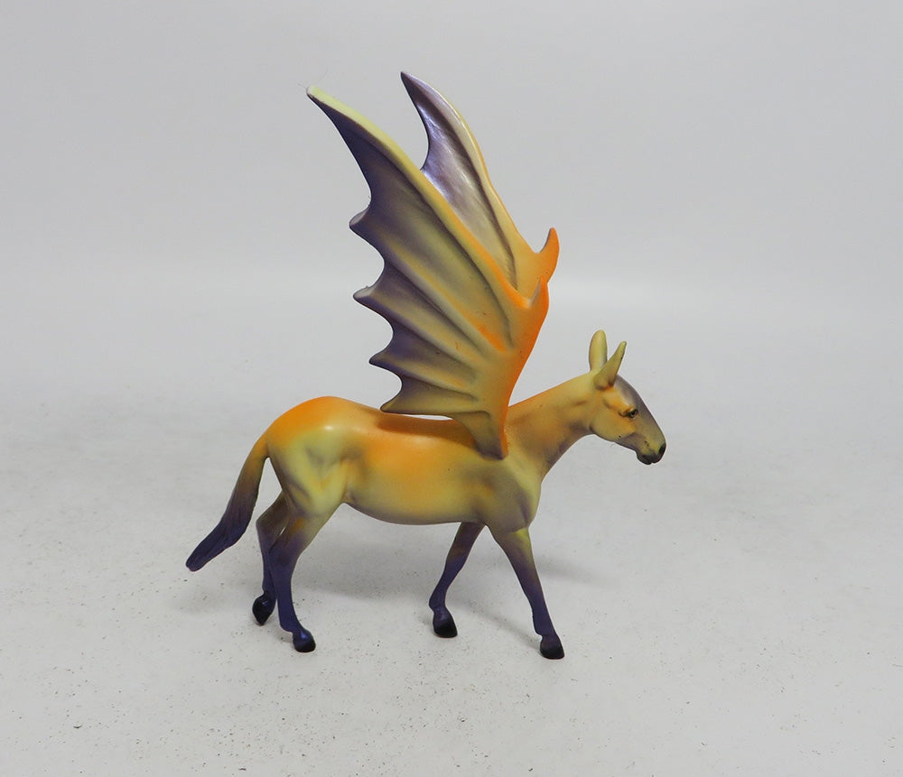 SHERBERT-OOAK PURPLE AND ORANGE MULE BAT CHIP MM 2018