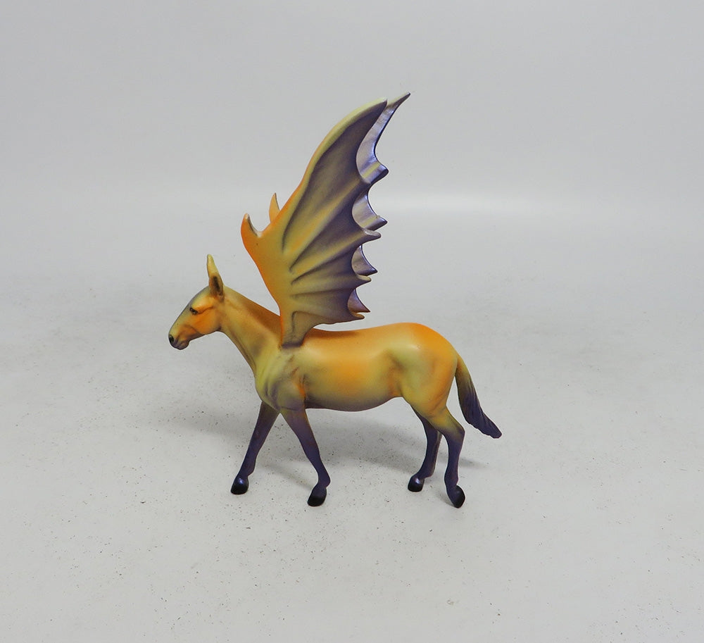 SHERBERT-OOAK PURPLE AND ORANGE MULE BAT CHIP MM 2018