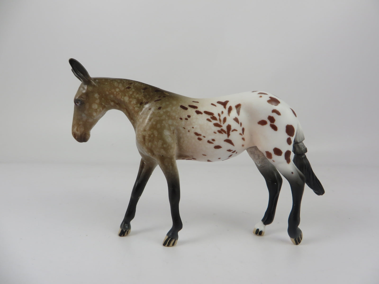 TWO BELLS-LE-17 2ND SILVER LOYALTY CLUB RELEASE ...BAY APPALOOSA CHIP MODEL HORSE 11/7/19