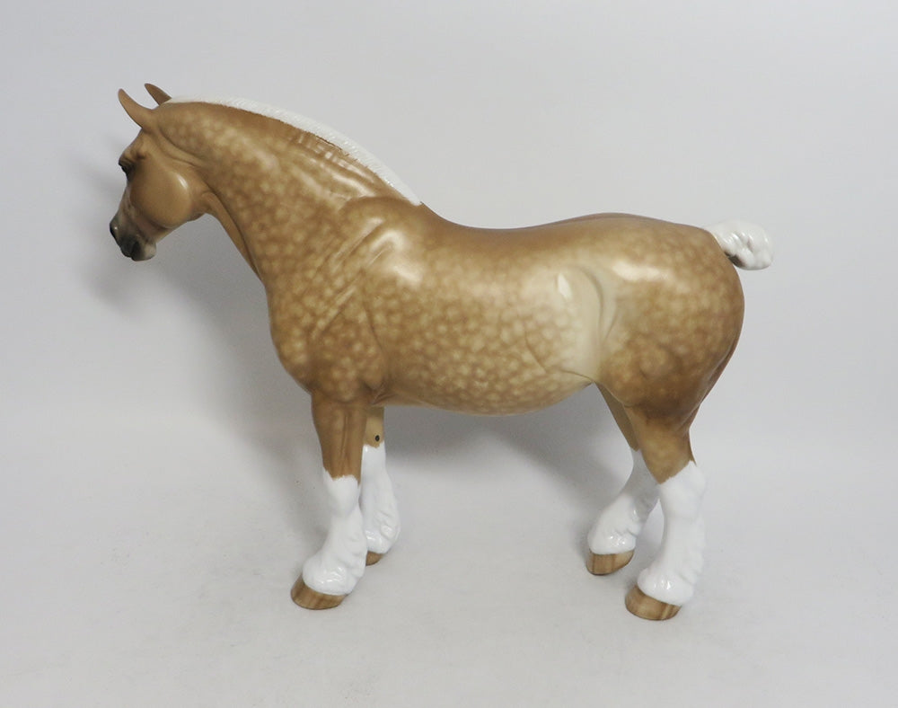 AUTUMN HUES-OOAK STAR DAPPLE PALOMINIO HEAVY DRAFT BY SHERYL LEISURE 10/12/18