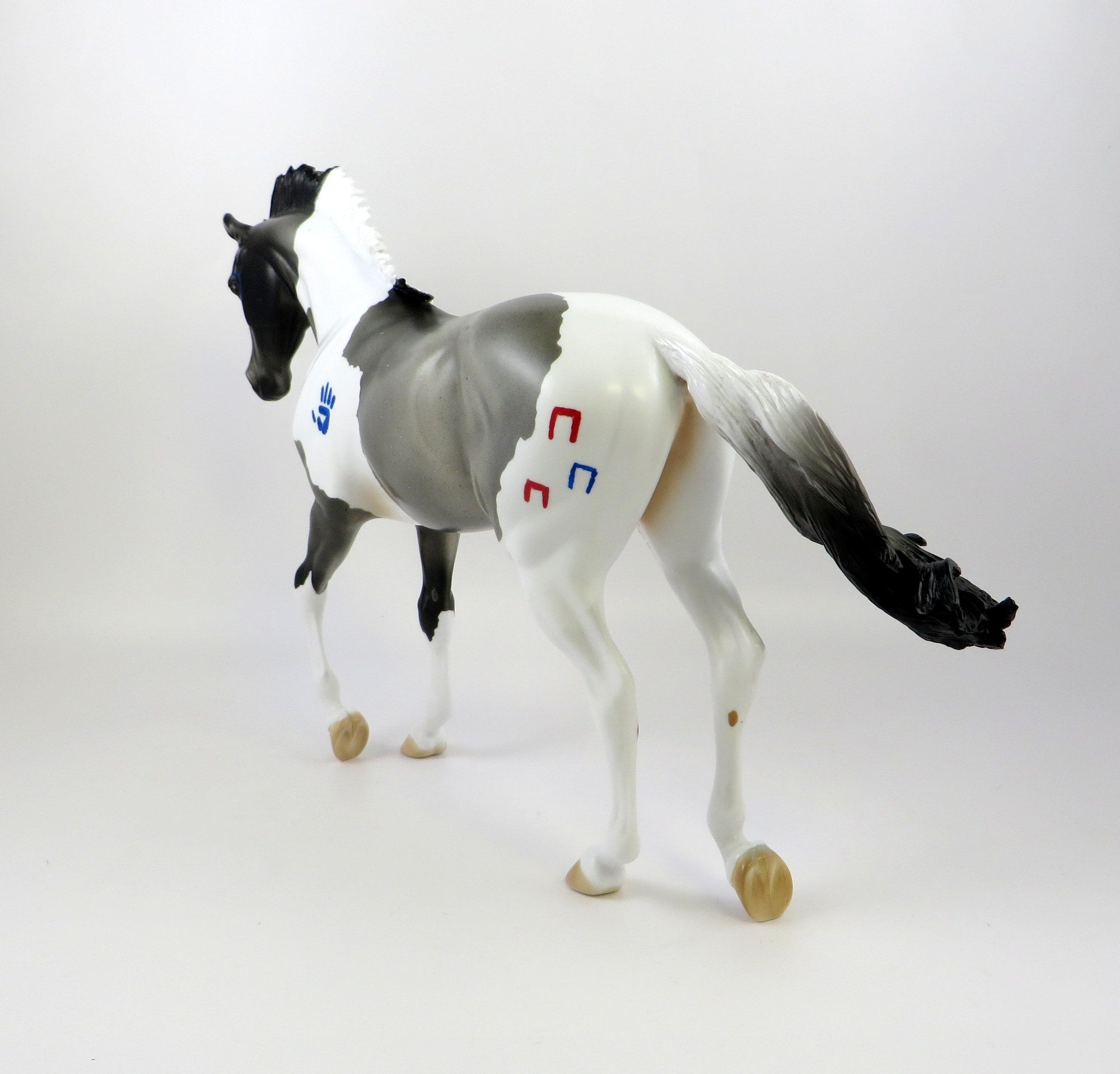 TABOO TRAIL - OOAK BLUE ROAN TOBIANO WITH WAR PAINT THOROUGHBRED MODEL HORSE BY AUDREY DIXON 6/27/19