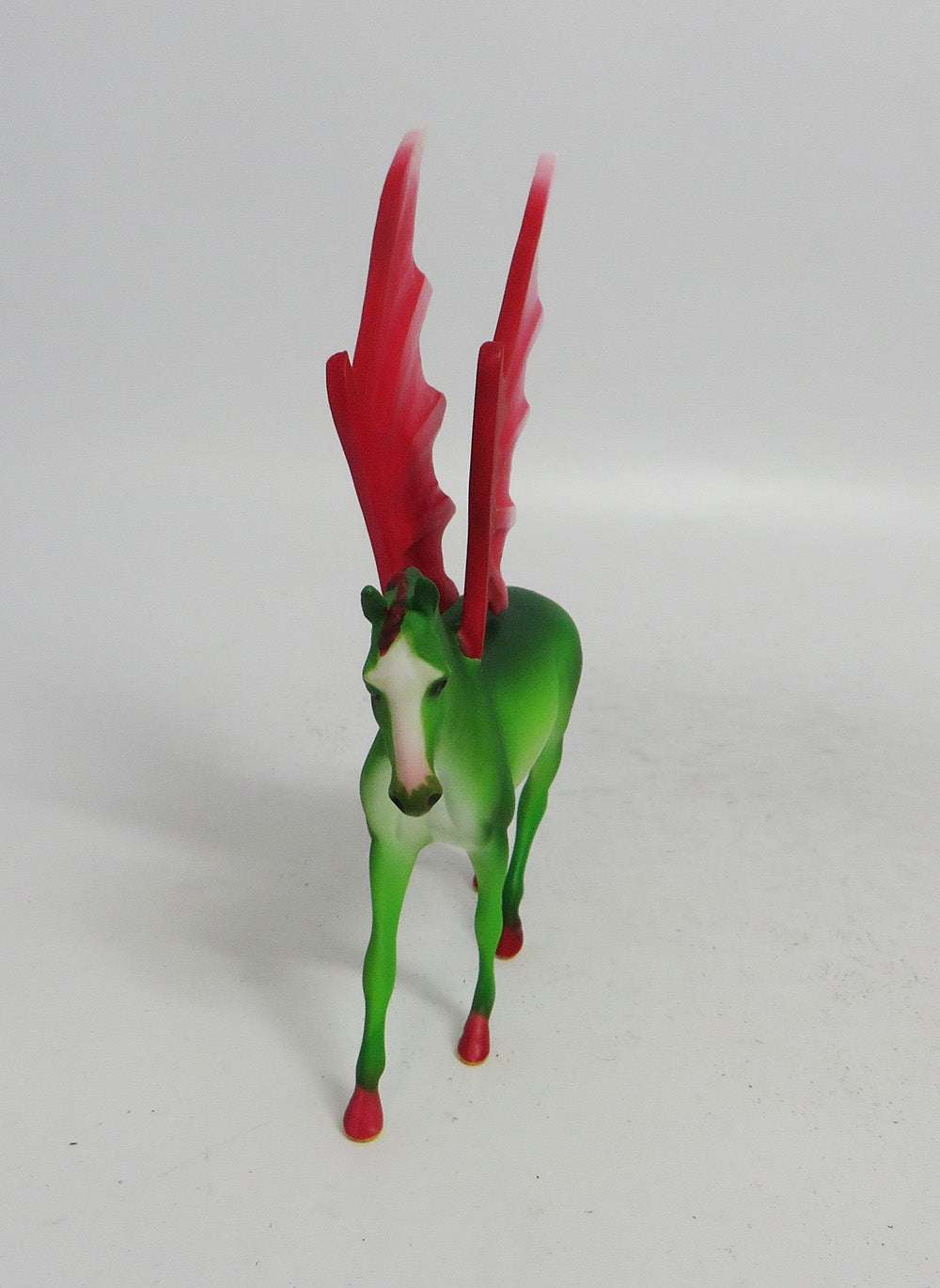 STEFAN- OOAK WARMBLOOD BAT CHIP DECORATOR MM18