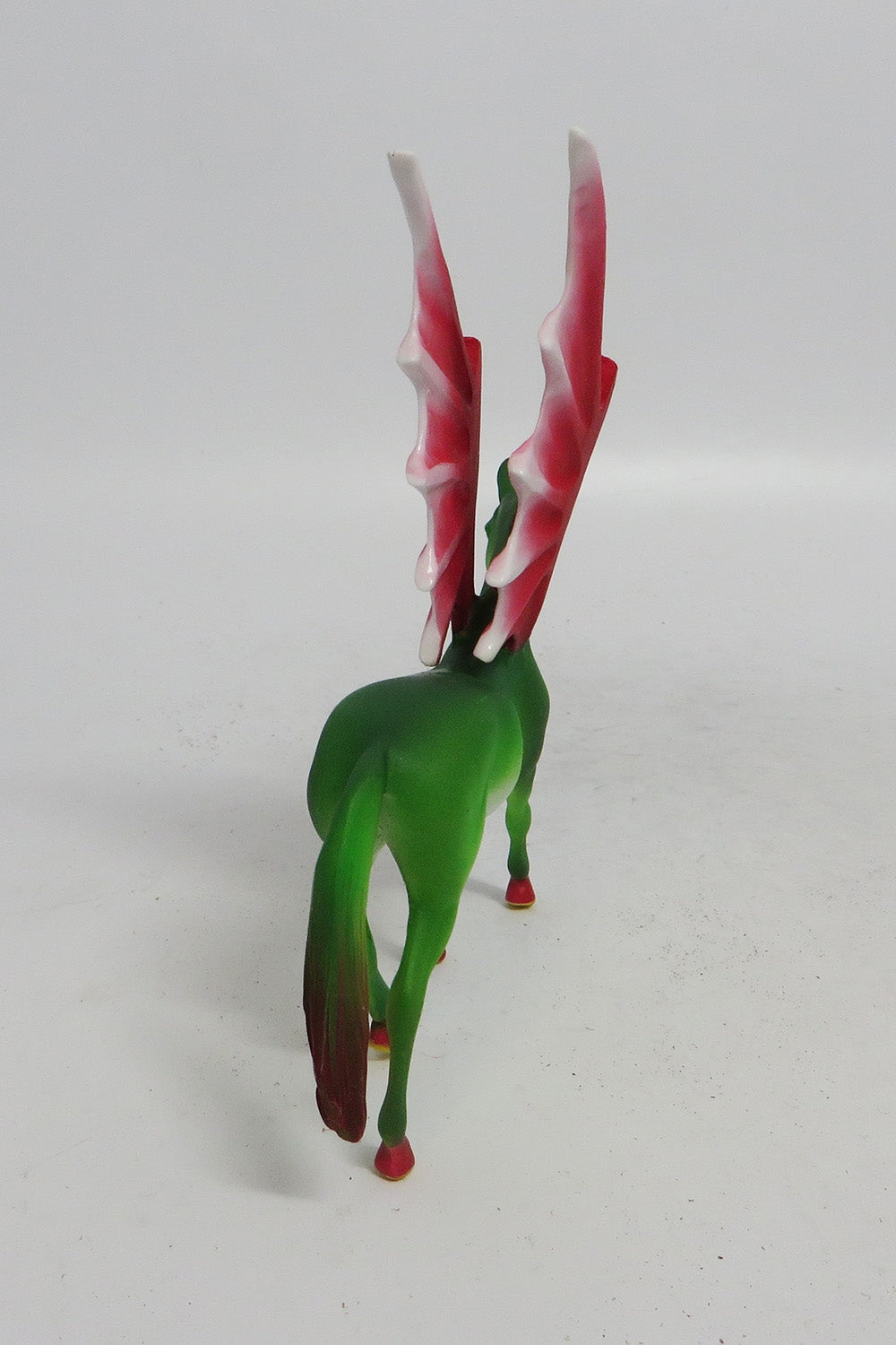 STEFAN- OOAK WARMBLOOD BAT CHIP DECORATOR MM18