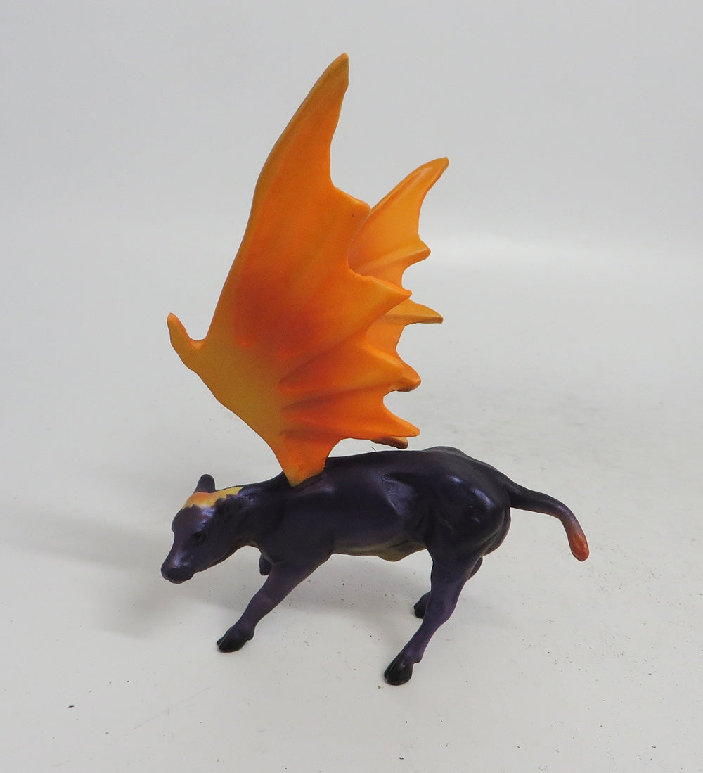 DAVINA- OOAK COW BAT CHIP DECORATOR MM 18