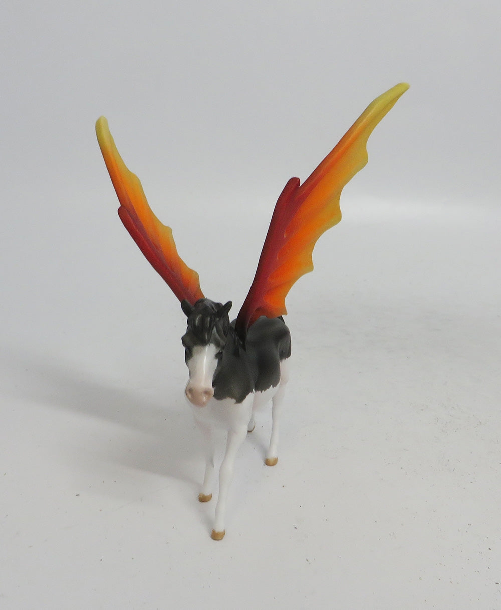ALARIC- OOAK PONY BAT CHIP DECORATOR MM 18