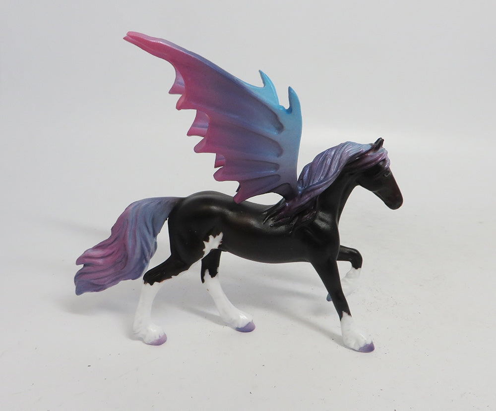 CANDY CLOUDS- OOAK  FRESIAN BAT CHIP DECORATOR MM 18