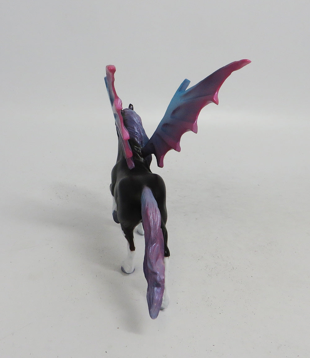 CANDY CLOUDS- OOAK  FRESIAN BAT CHIP DECORATOR MM 18
