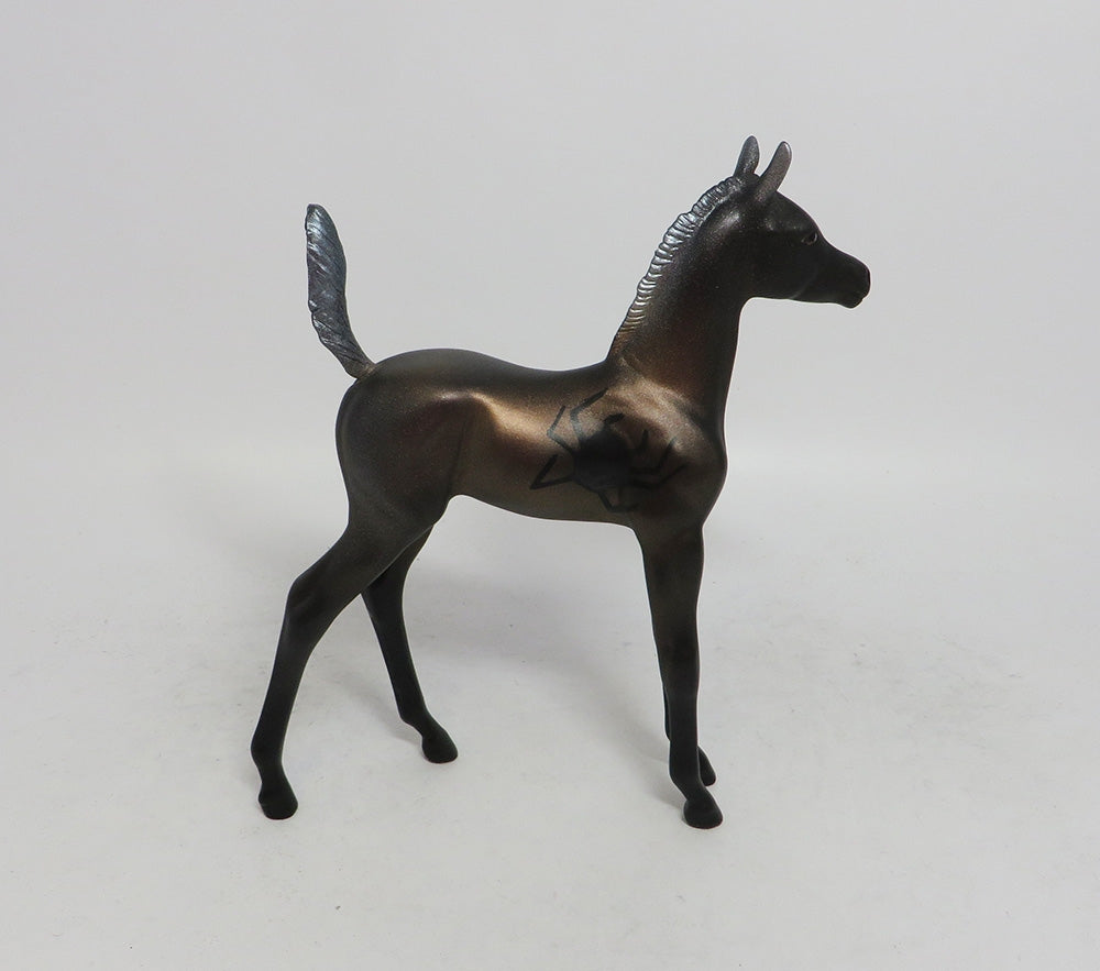 GHOSTLY- OOAK HOLIDAY DECORATOR WHS 2018