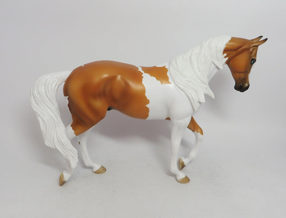 REAPER- LE-3 THOROUGHBRED PALMINO MODEL HORSE 2018