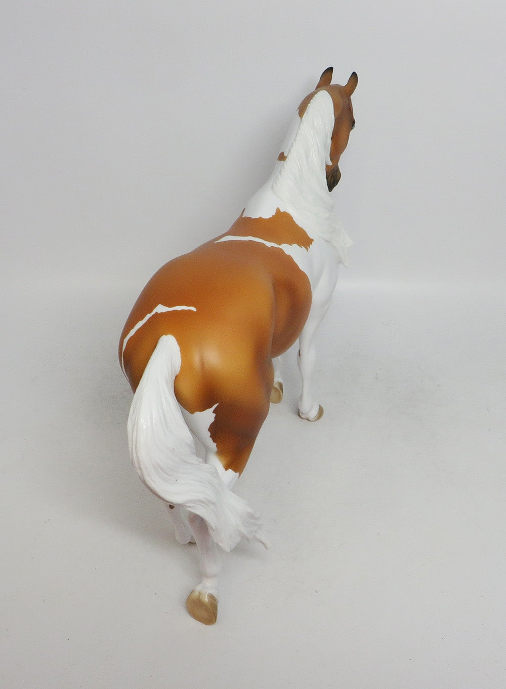 REAPER- LE-3 THOROUGHBRED PALMINO MODEL HORSE 2018