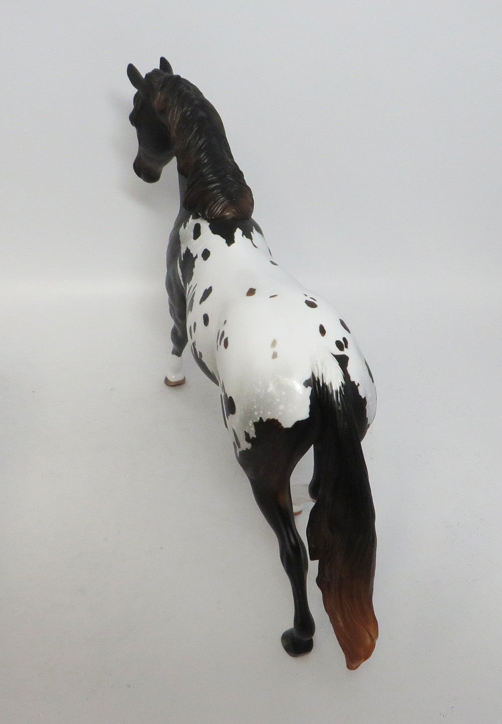 MAD HATTER- LE-4 BLACK PONY MODEL HORSE 2018