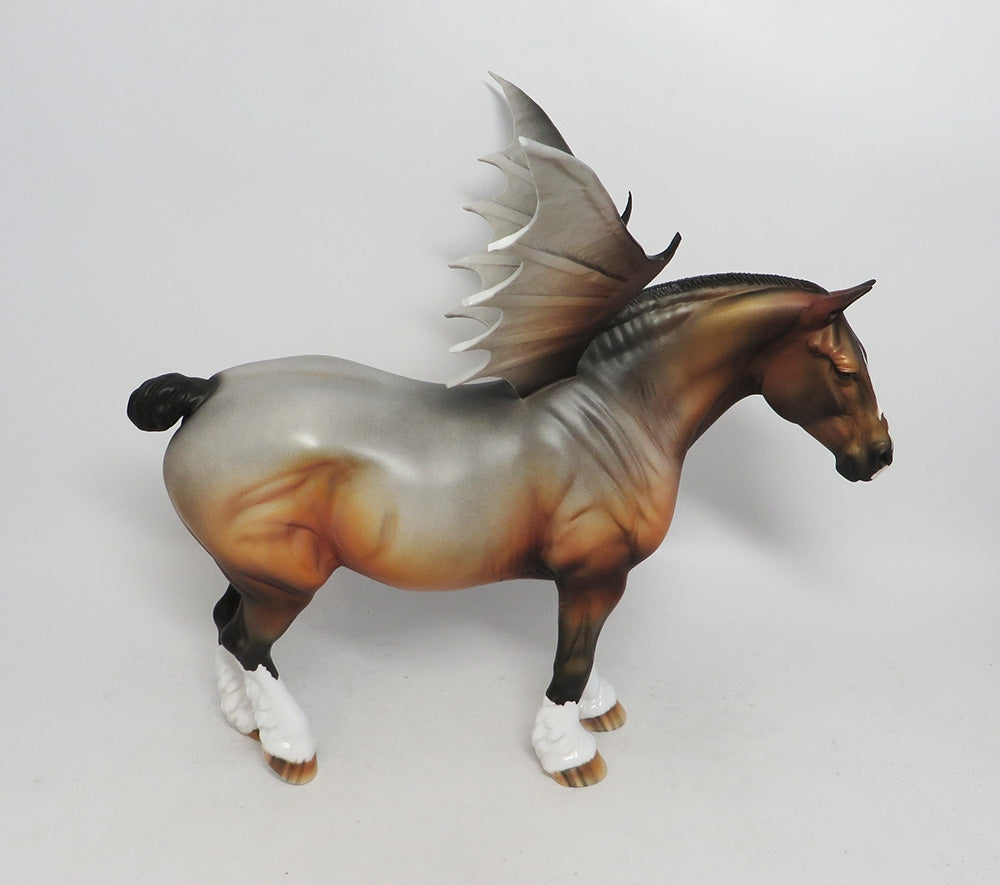 SABRINA- LE-5 BAT WINGED BUUNY MODEL HORSE 2018