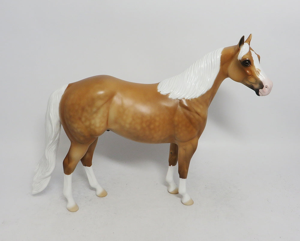 PETER PALOMINO- LE-15 MODEL HORSE 2018