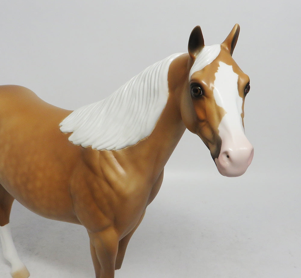 PETER PALOMINO- LE-15 MODEL HORSE 2018