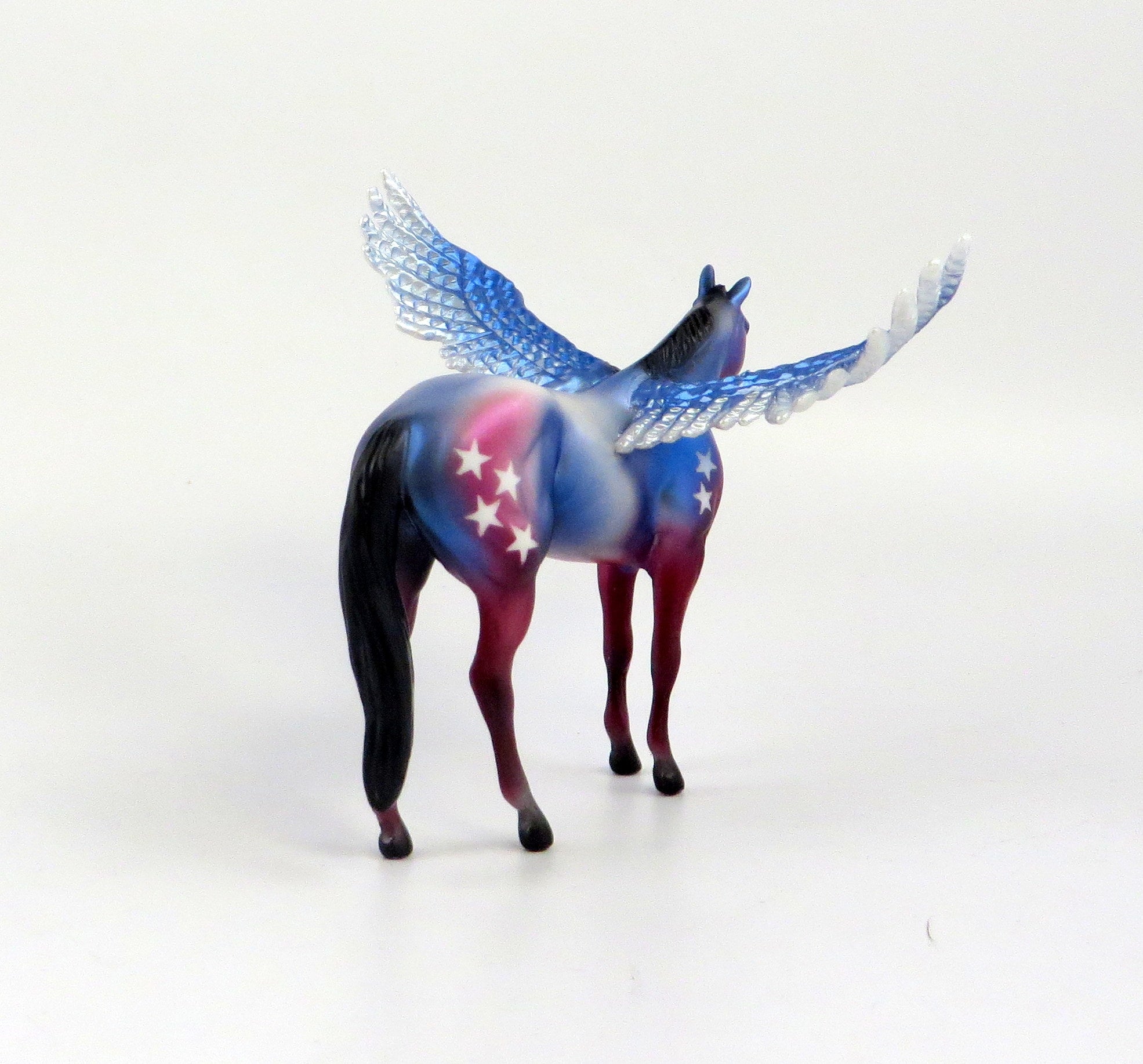 AMERICAN PRIDE-LE-10 STOCK HORSE CHIP 4TH OF JULY DECORATOR 7/2/19