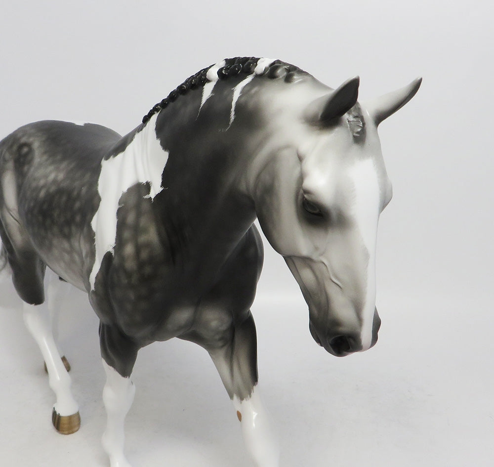 VENKMAN-OOAK ETCHED DAPPLE GREY PINTO IRISH DRAFT BY SHERYL LEISURE 11/2/18