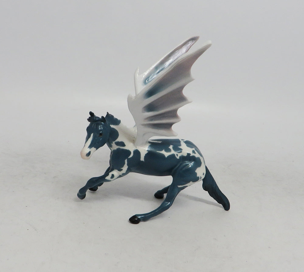 BLUE- OOAK BAT CHIP CUTTER DECORATOR MODEL HORSE 2018