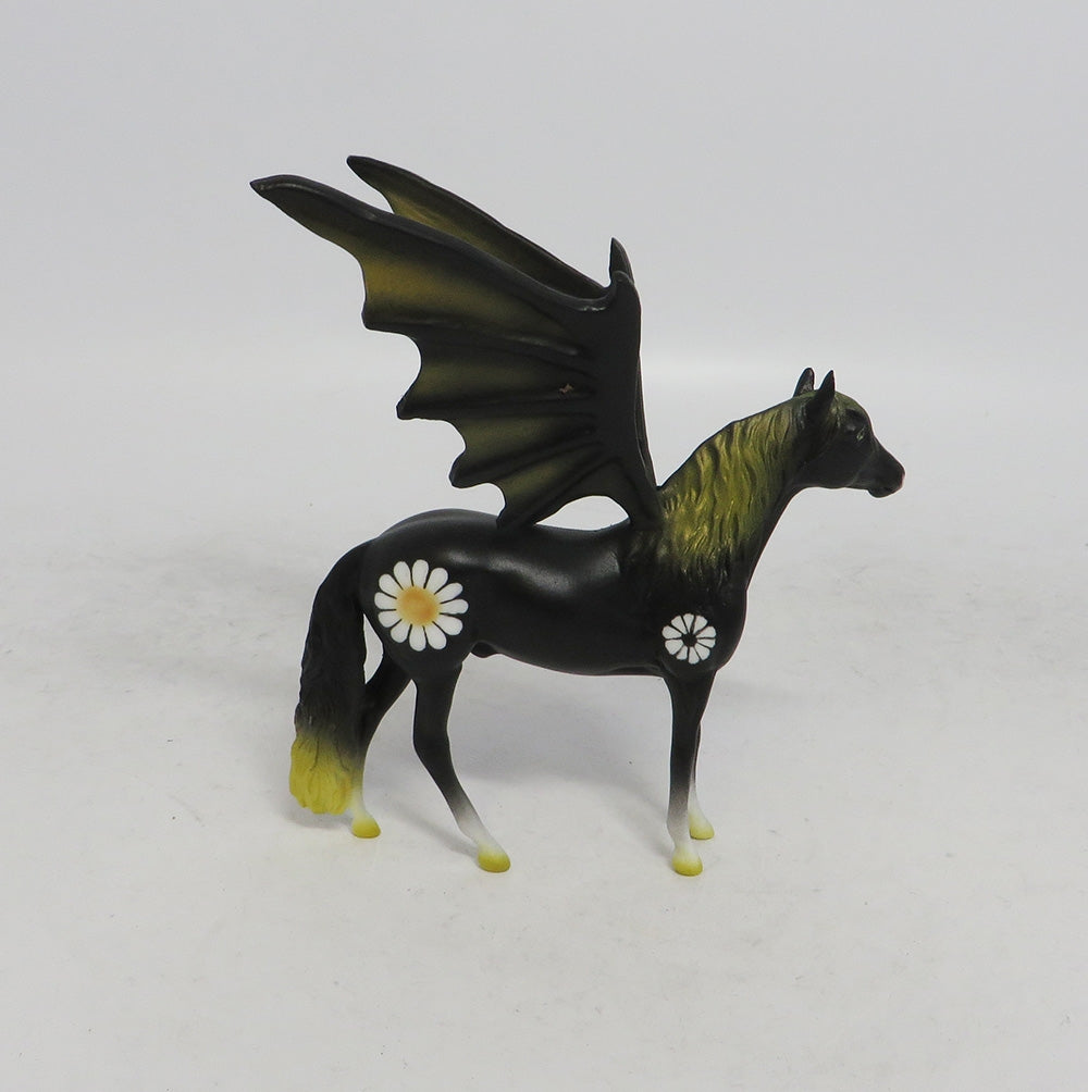 SUNNY - OOAK ANDY  BAT CHIP DECORATOR MM 18