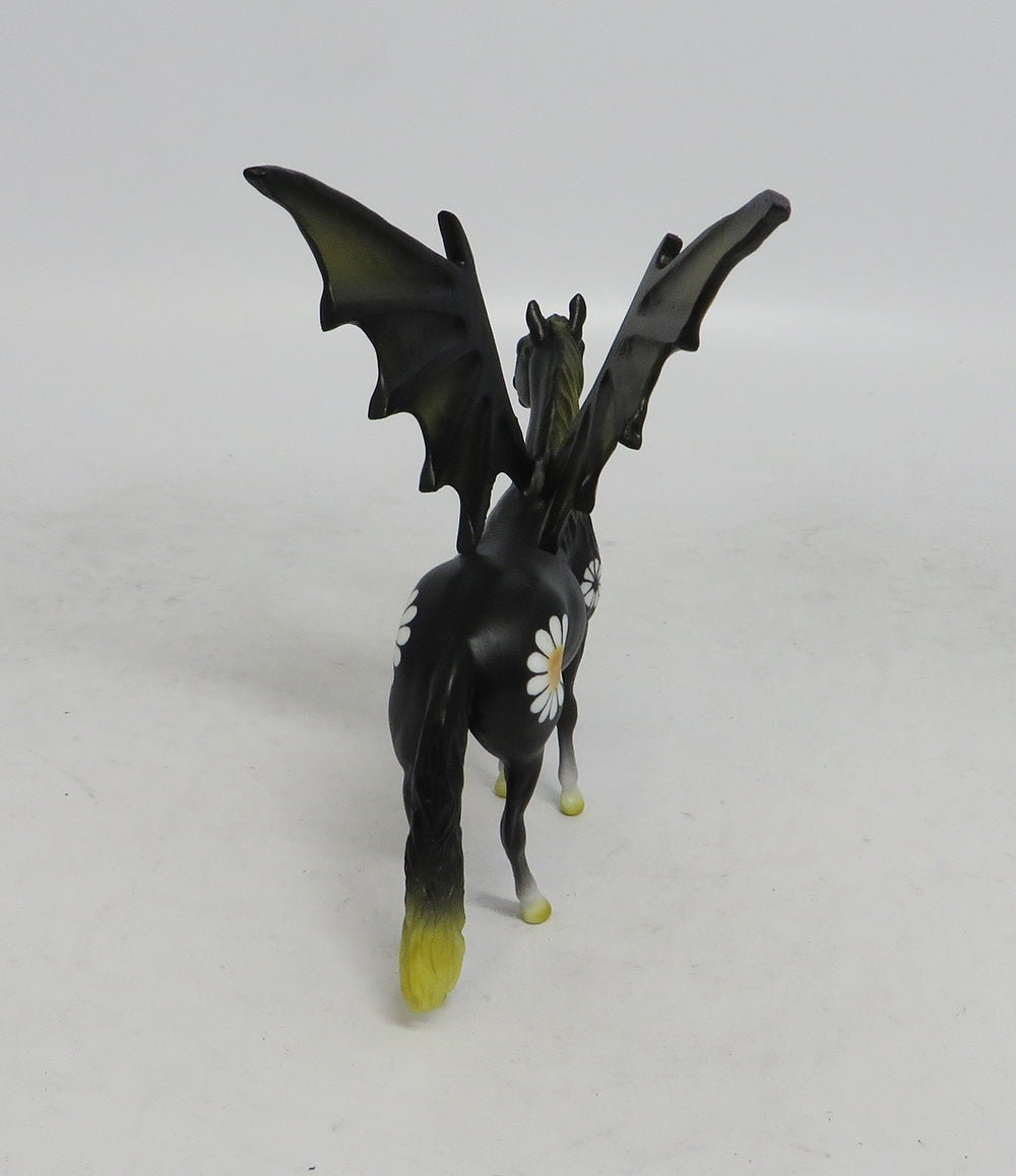 SUNNY - OOAK ANDY  BAT CHIP DECORATOR MM 18