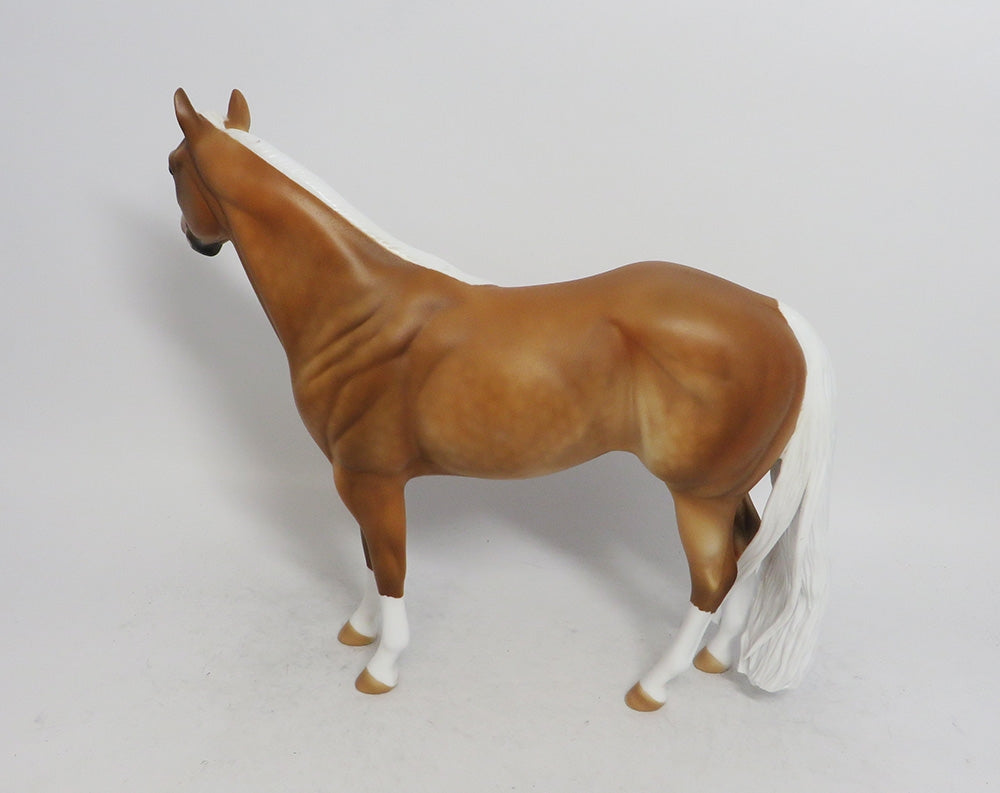 PETER PALOMINO- LE-10 CUSTOM DAPPLED MODEL HORSE 2018