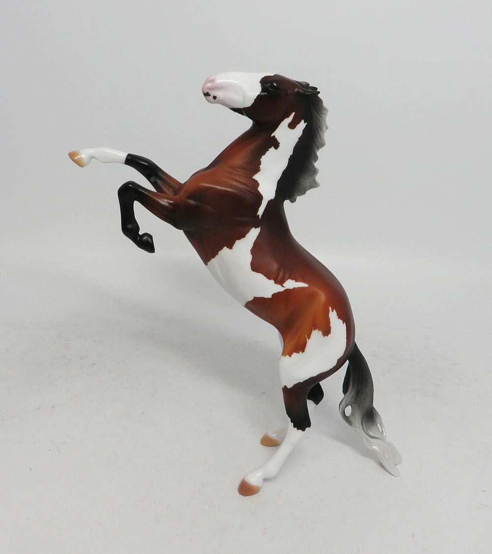 RAWENO- OOAK REARING PEBBLE BAY MODEL HORSE 2018