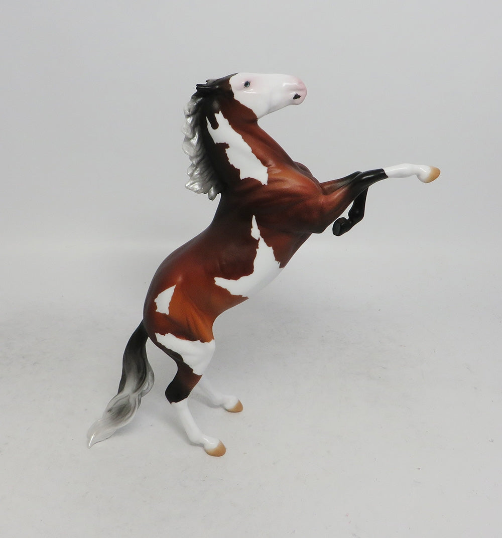 RAWENO- OOAK REARING PEBBLE BAY MODEL HORSE 2018