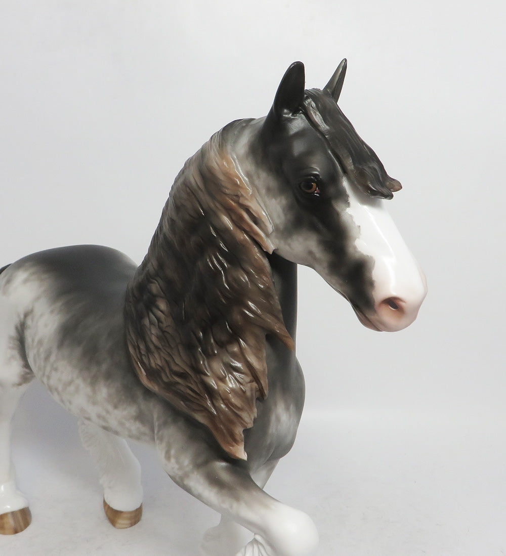 MAN SIMMONS-OOAK SABINO TROTTING DRAFTER MODEL HORSE 11/2/18
