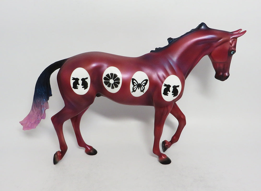 EASTER EGG- OAK HOILDAY DECORATOR WHS 2018