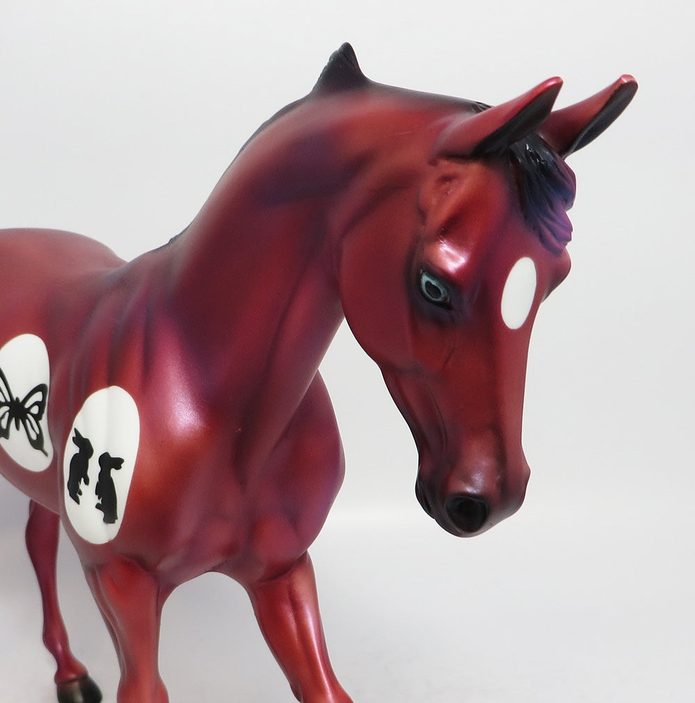 EASTER EGG- OAK HOILDAY DECORATOR WHS 2018