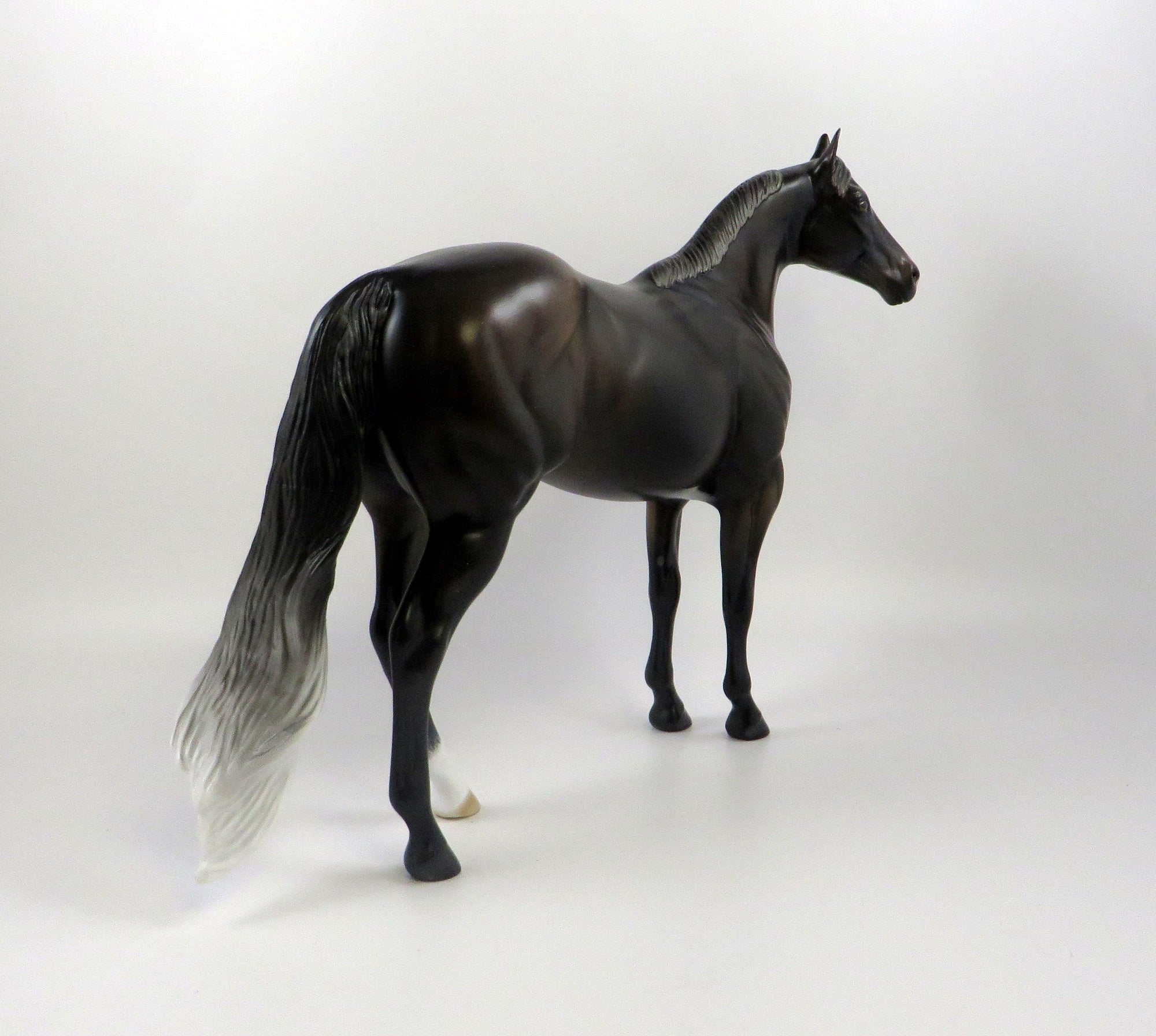 NEVADA SKY-OOAK BAY GOING GREY ISH MODEL HORSE 7/22/19