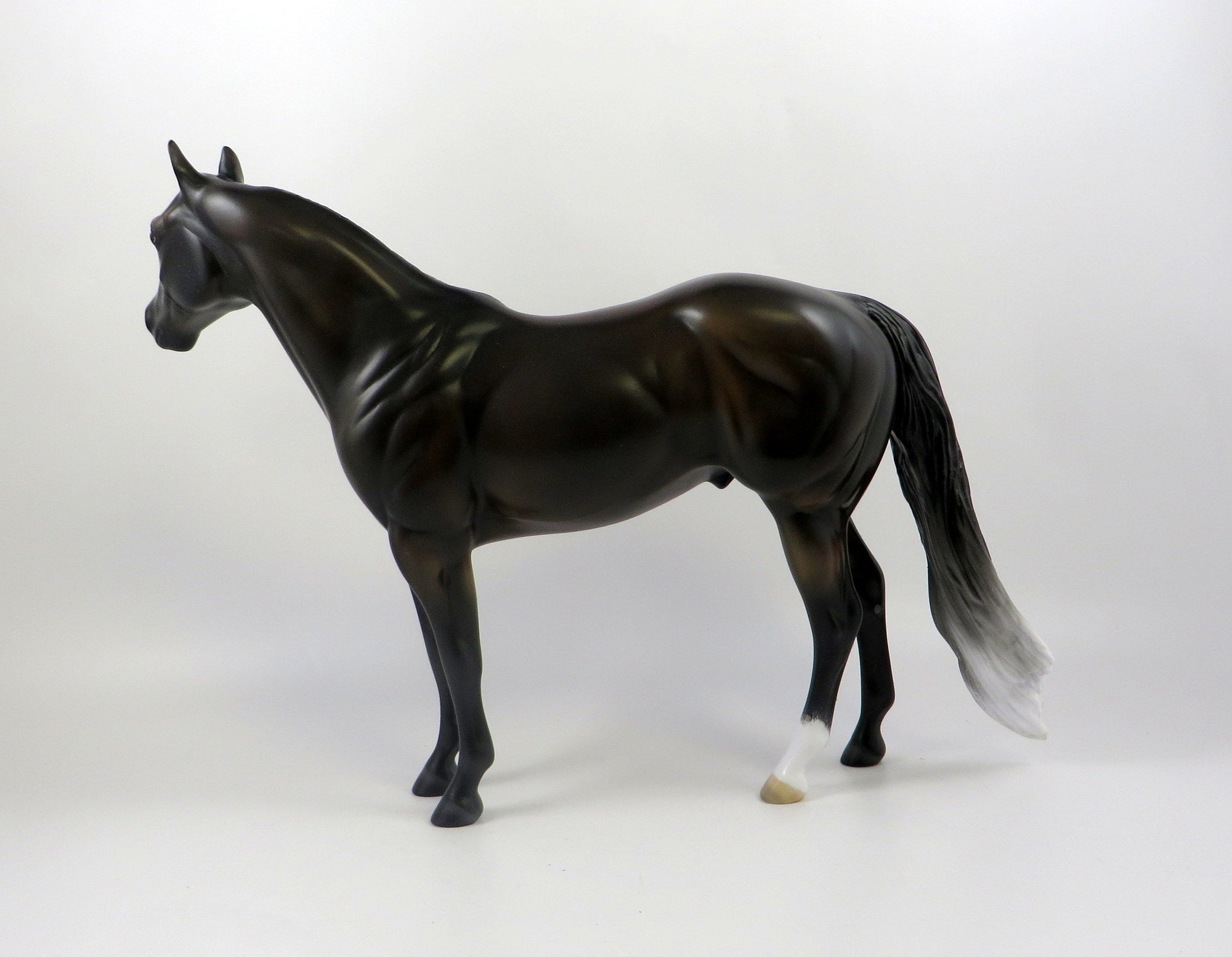 NEVADA SKY-OOAK BAY GOING GREY ISH MODEL HORSE 7/22/19