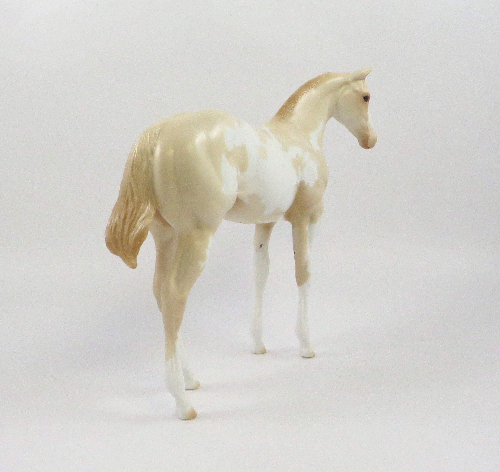 VOGUE-OOAK PERLINO OVERO WEANLING MODEL HORSE 7/22/19