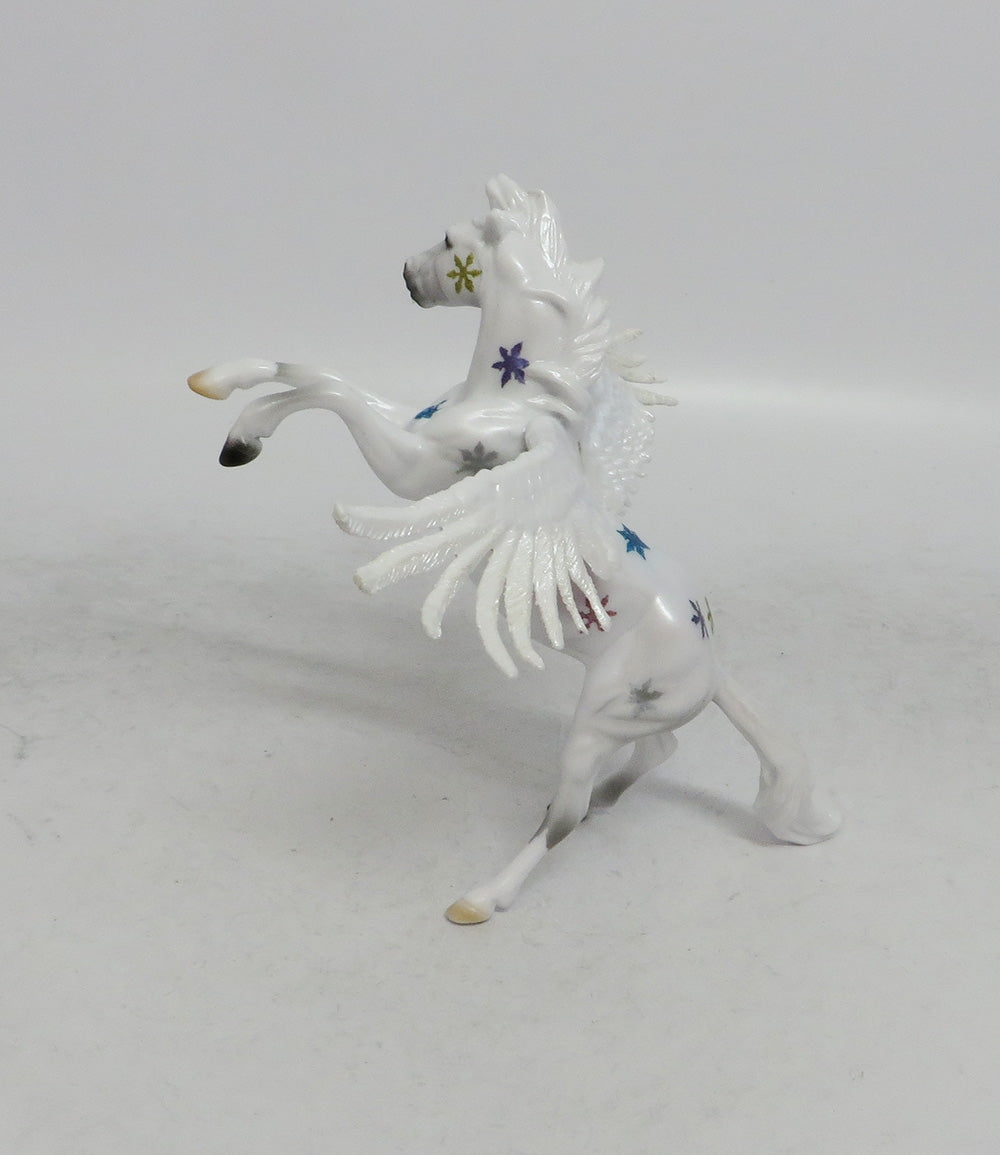 PERLA - OOAK WHITE RAINBOW DECORATOR FEATHER WING SNOWFLAKE CHIP