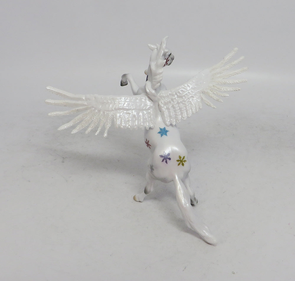 PERLA - OOAK WHITE RAINBOW DECORATOR FEATHER WING SNOWFLAKE CHIP