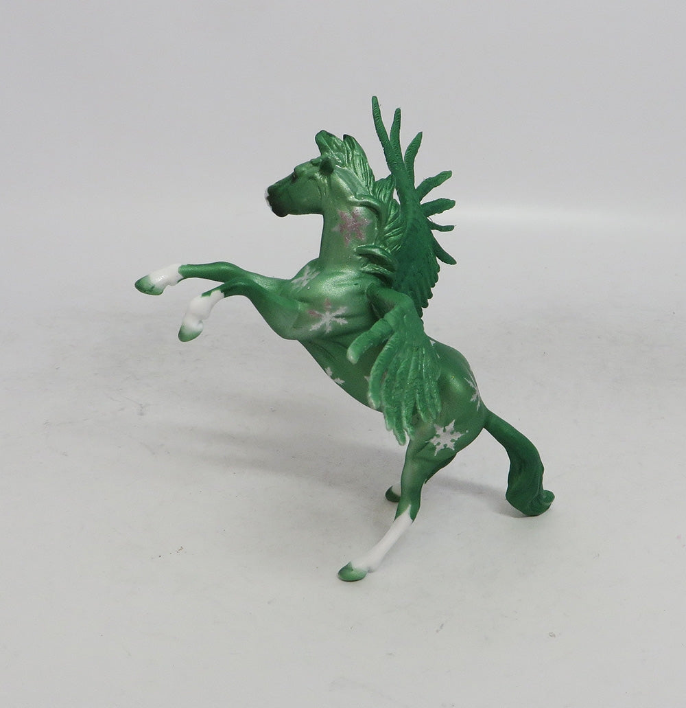 PINO - OOAK GREEN DECORATOR FEATHER WING SNOWFLAKE CHIP