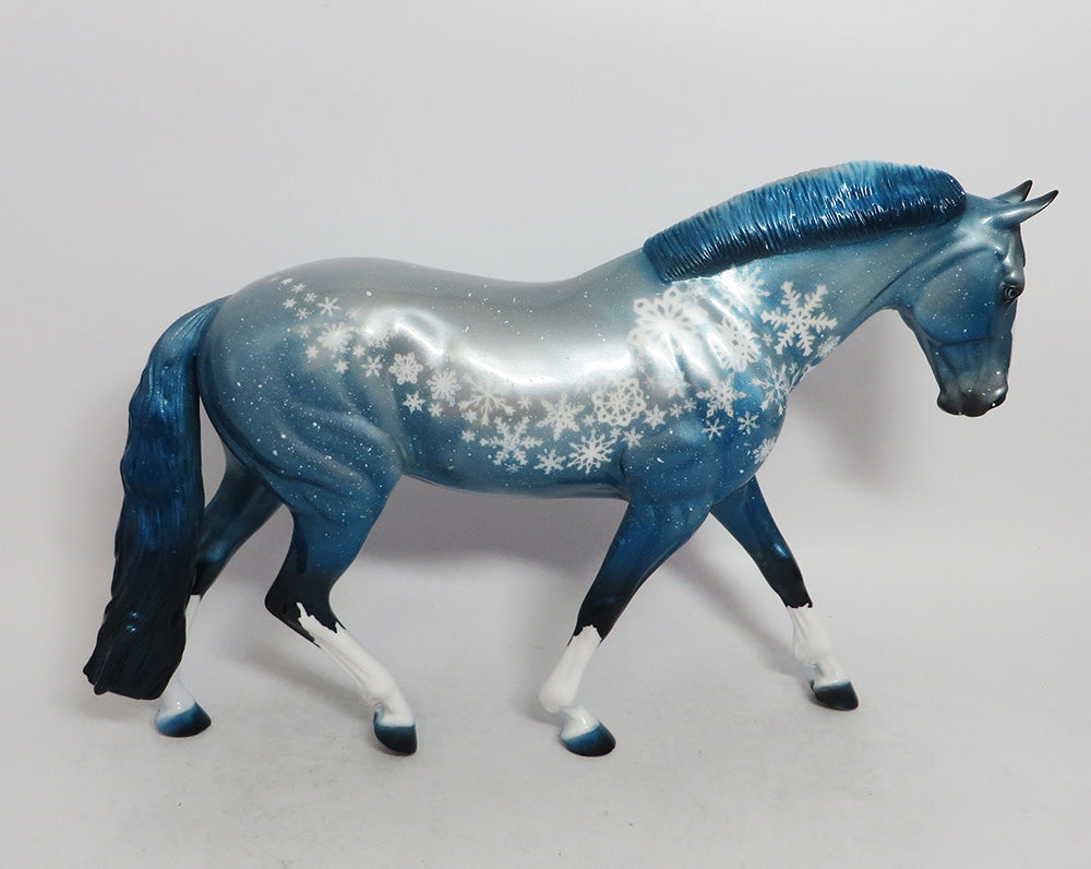 NA'VI - OOAK BLUE SNOWFLAKE DECORATOR IRISH DRAFT