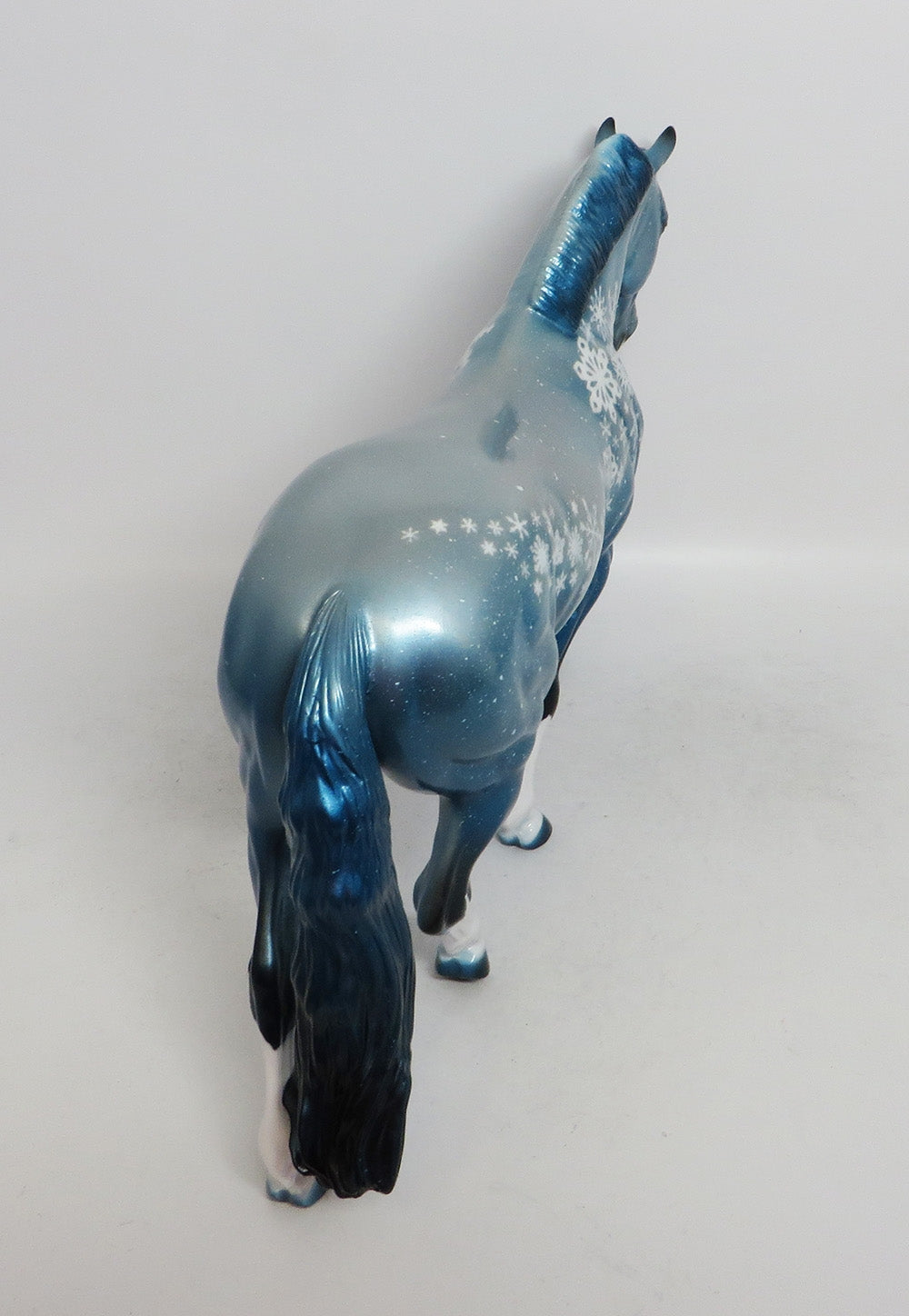 NA&#39;VI - OOAK BLUE SNOWFLAKE DECORATOR IRISH DRAFT