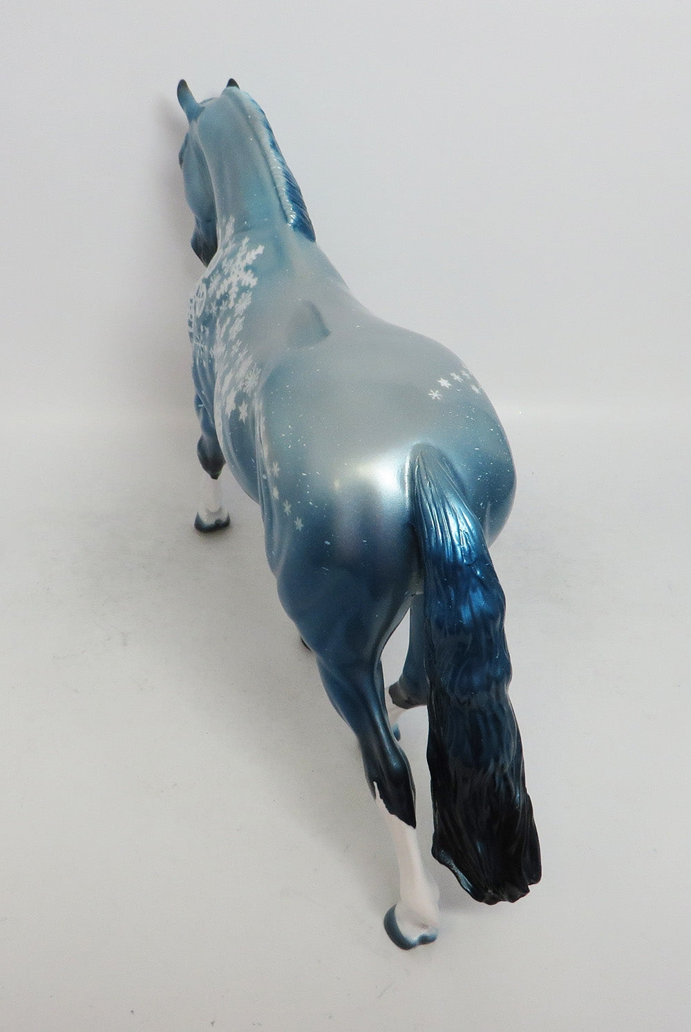 NA&#39;VI - OOAK BLUE SNOWFLAKE DECORATOR IRISH DRAFT