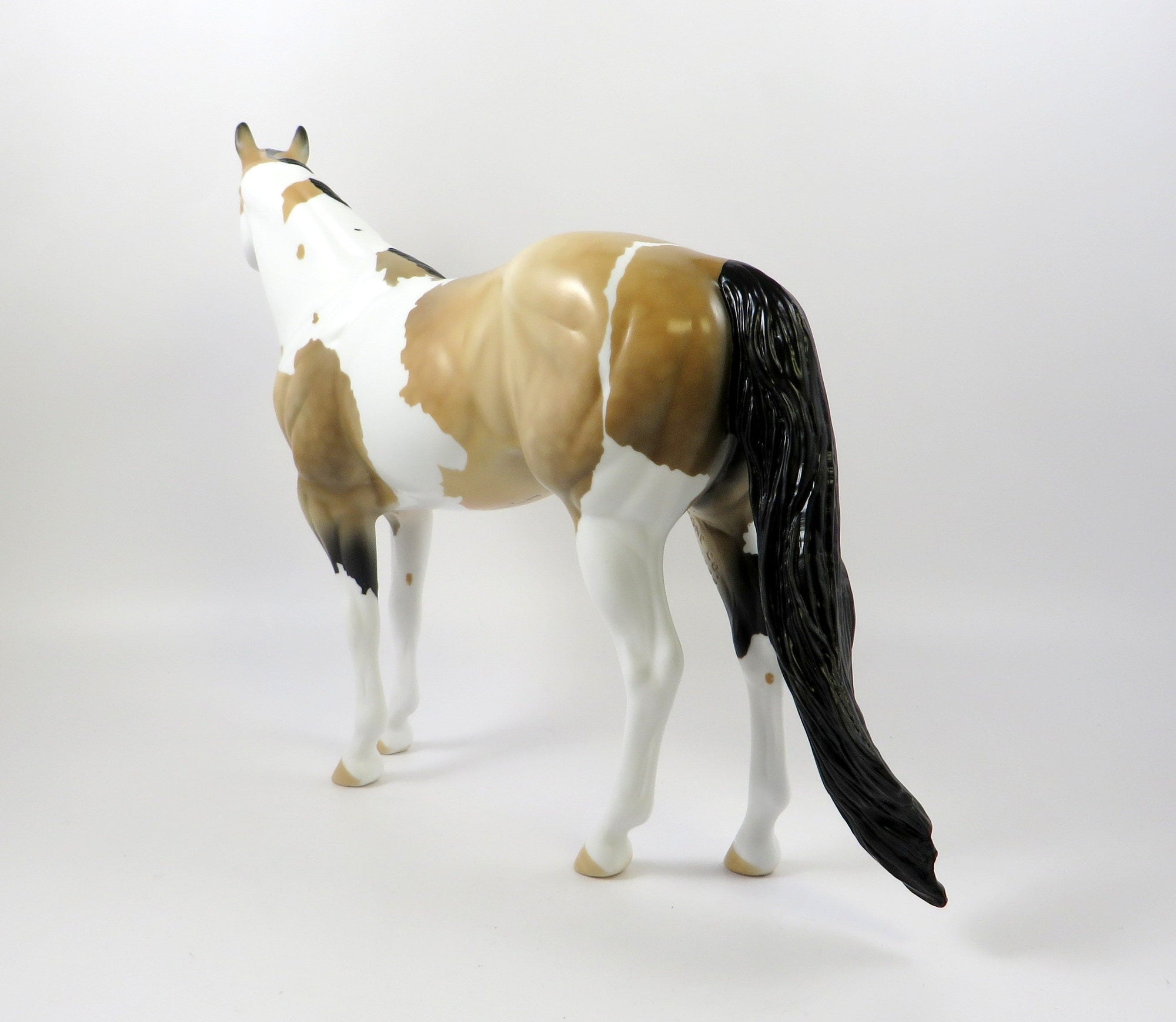 FALLING LEAVES-OOAK LIGHT BUCKSKIN PAINT ISH MODEL HORSE 7/24/19