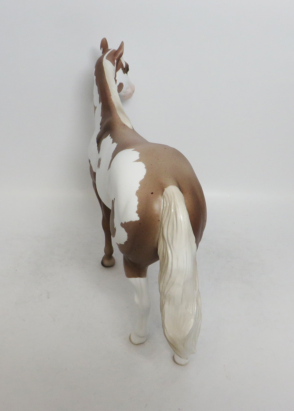 SNICKER DOODLE-LE-5 ISH CHESTNUT ROAN WHS 2018