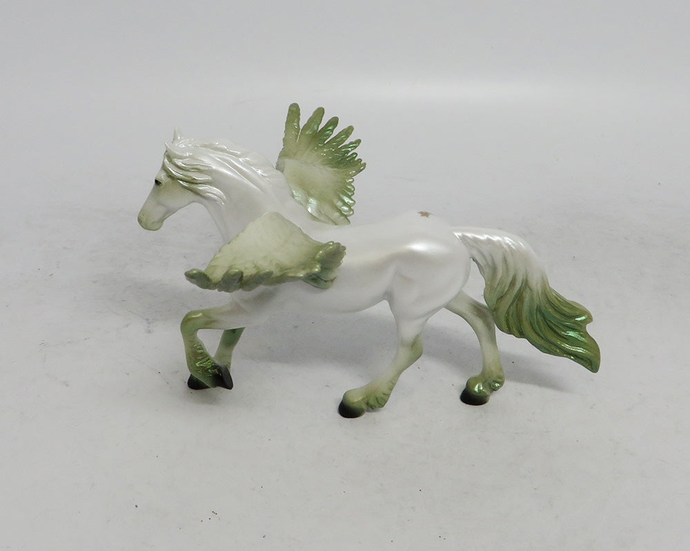 SEREN - OOAK FRESIAN PEGA CHIP DECORATOR WHS 2018