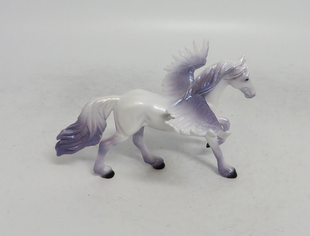 POWDER - OOAK FRESIAN PEGA CHIP DECORATOR WHS 2018