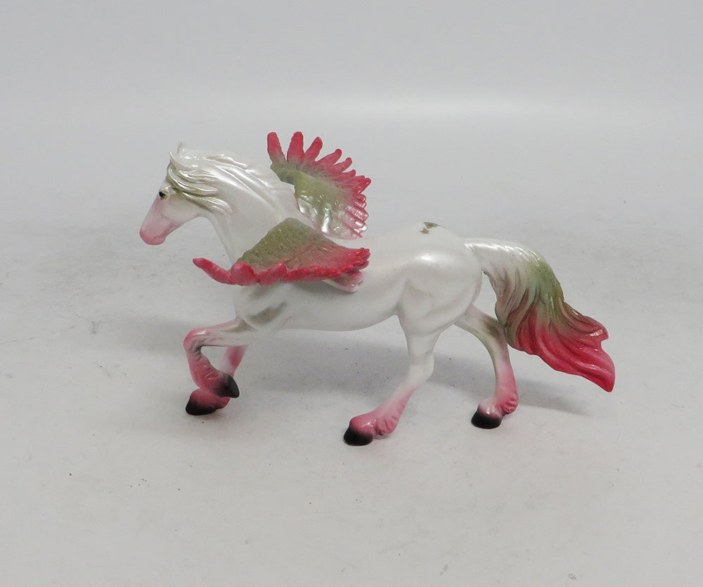 LUX- OOAK FREISIAN BAT WING CHIP CHRISTMAS DECORATOR WHS2018