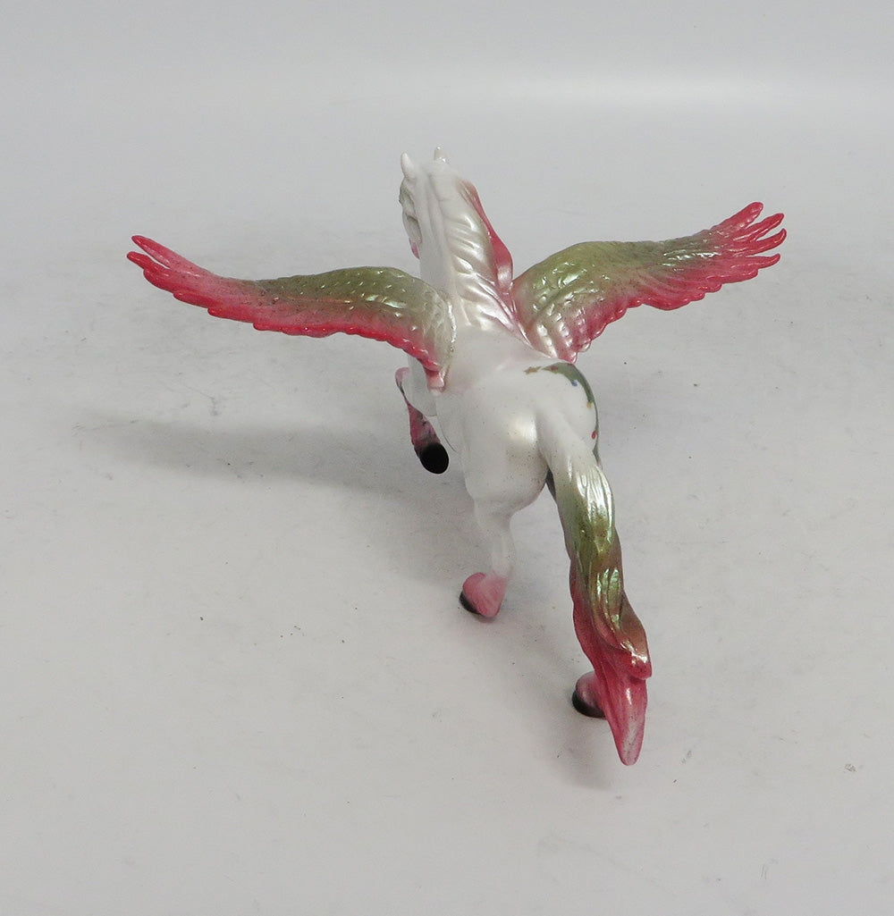 LUX- OOAK FREISIAN BAT WING CHIP CHRISTMAS DECORATOR WHS2018