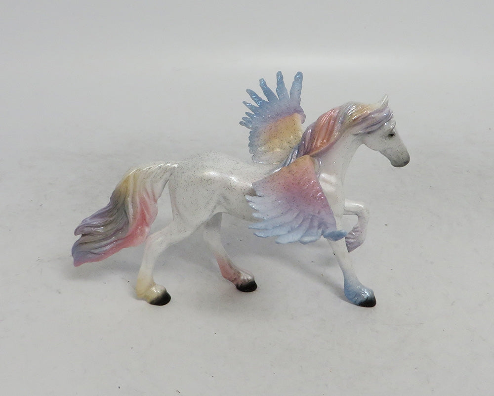 NORTH - OOAK FRESIAN PEGA CHIP DECORATOR WHS 2018