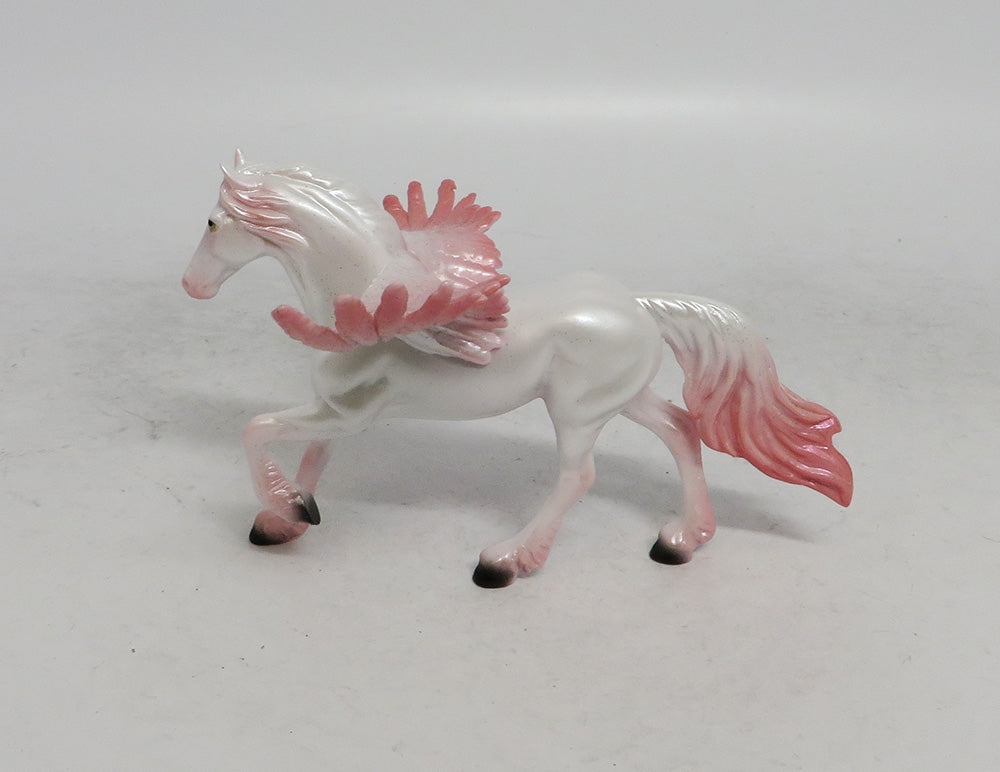 PINKY - OOAK PEGA CHIP DECORATOR WHS 2018