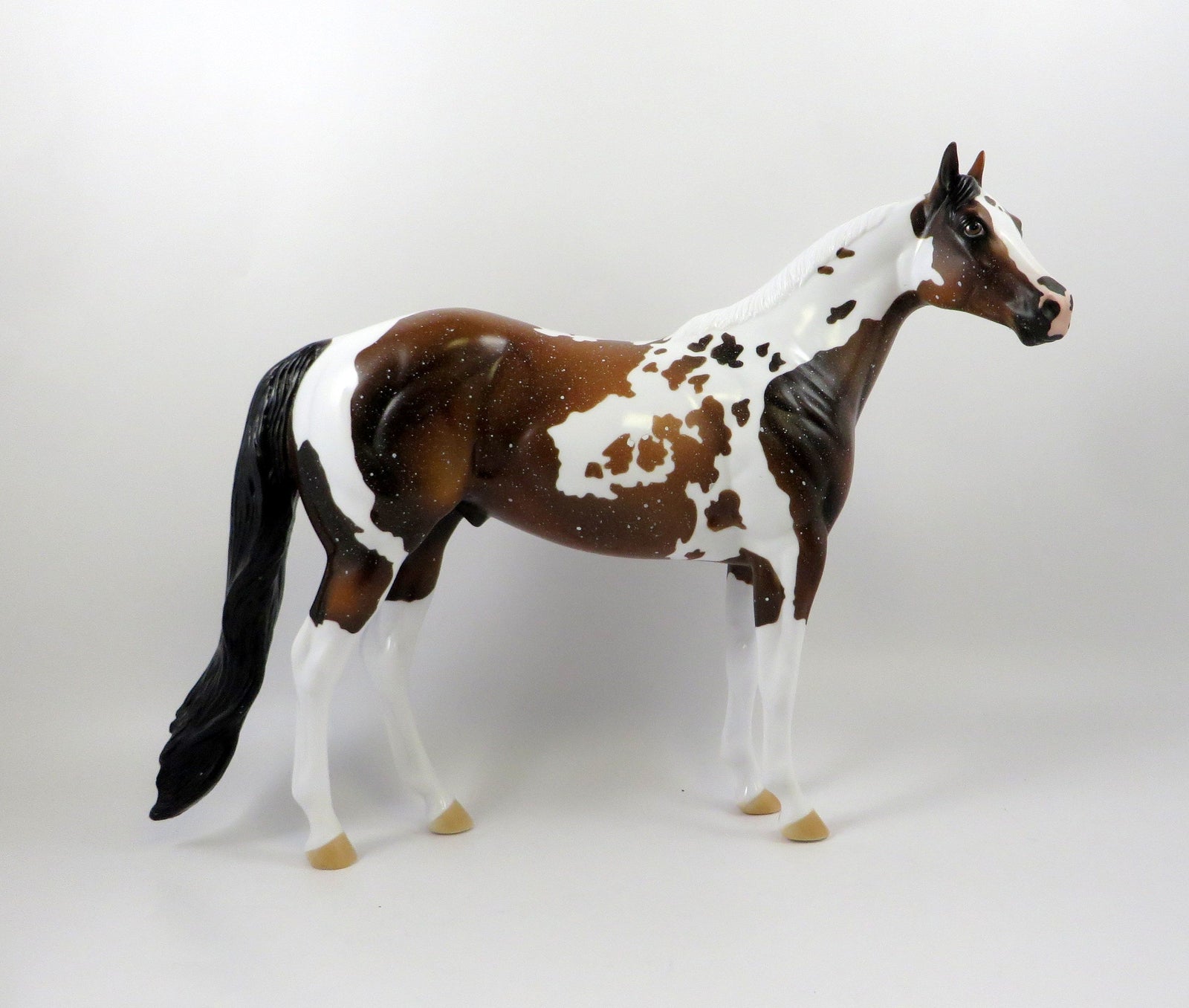 BUSTA RHYMES-OOAK BAY PAINT ISH MODEL HORSE 7/26/19