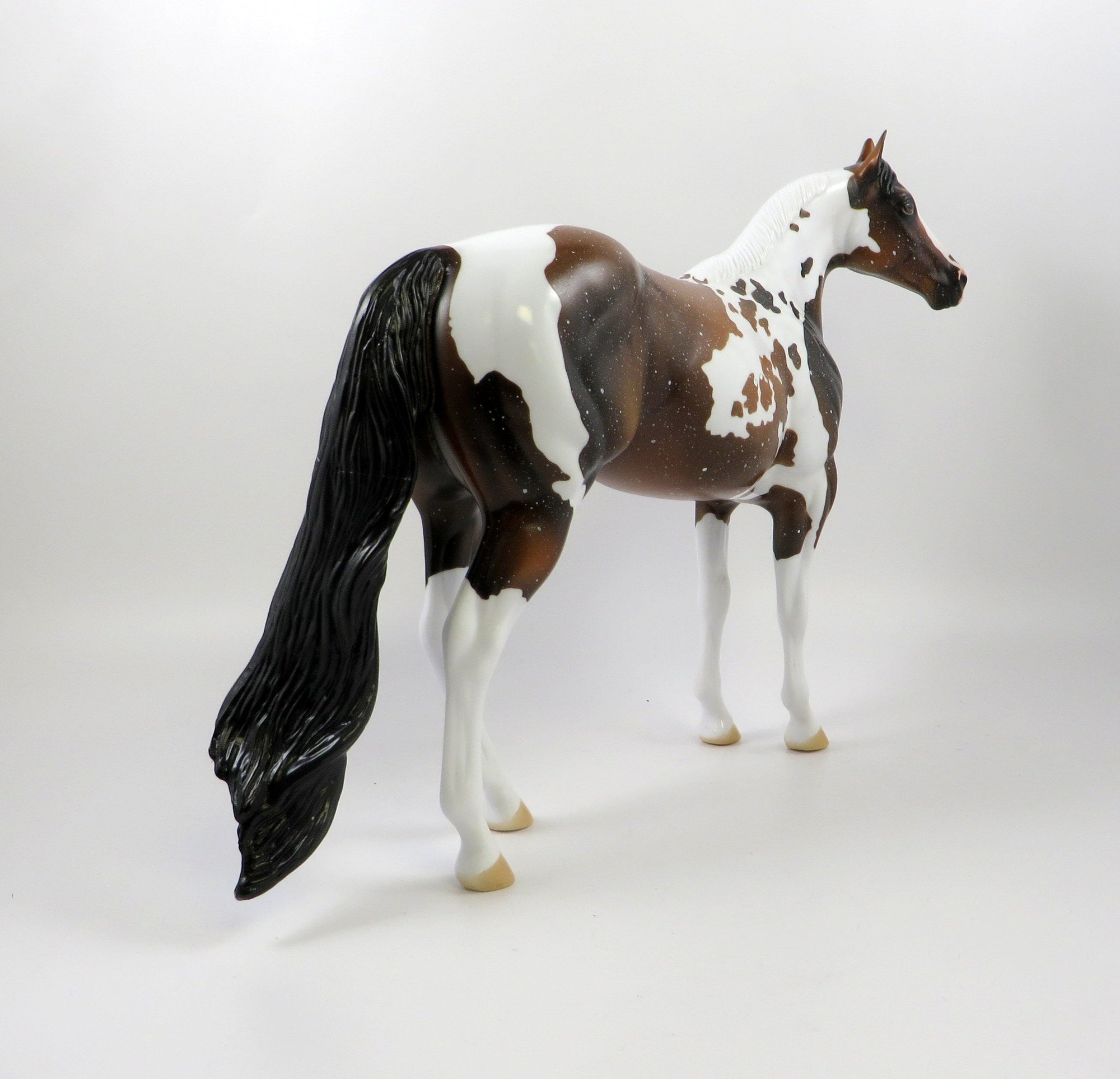 BUSTA RHYMES-OOAK BAY PAINT ISH MODEL HORSE 7/26/19